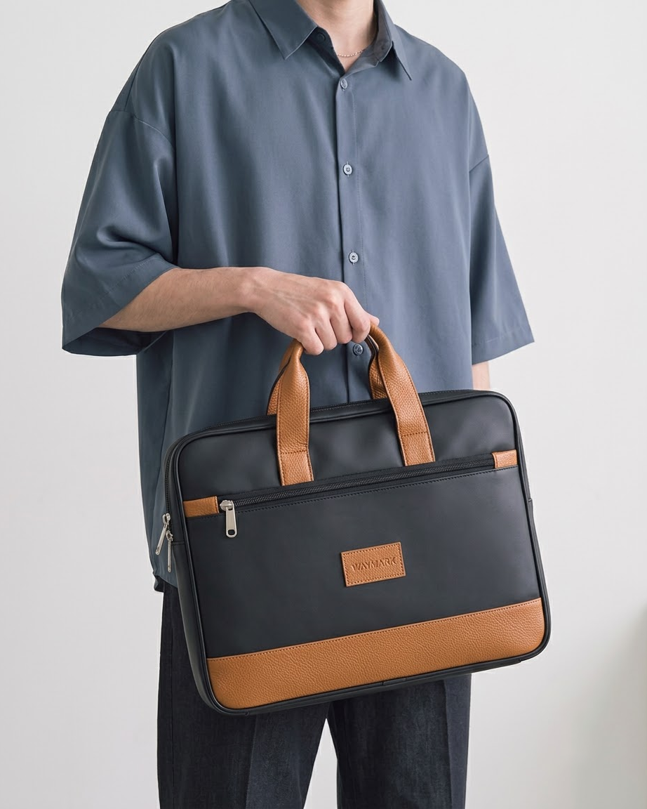 Alaric Classic Black Laptop Carry Bag